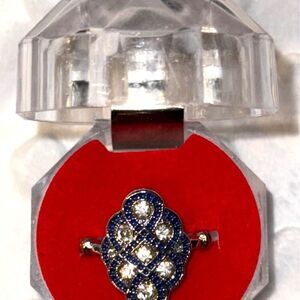 New Size 8 Vintage style ring